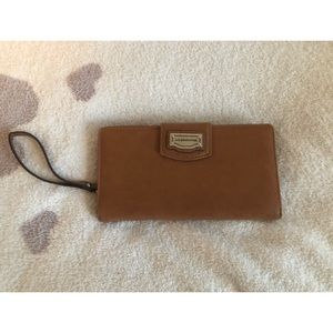❗️SALE❗️Liz Claiborne Clutch Wallet